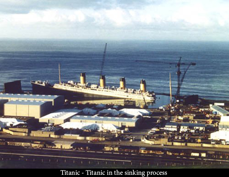 Titanic - Titanic in the Sinking Process